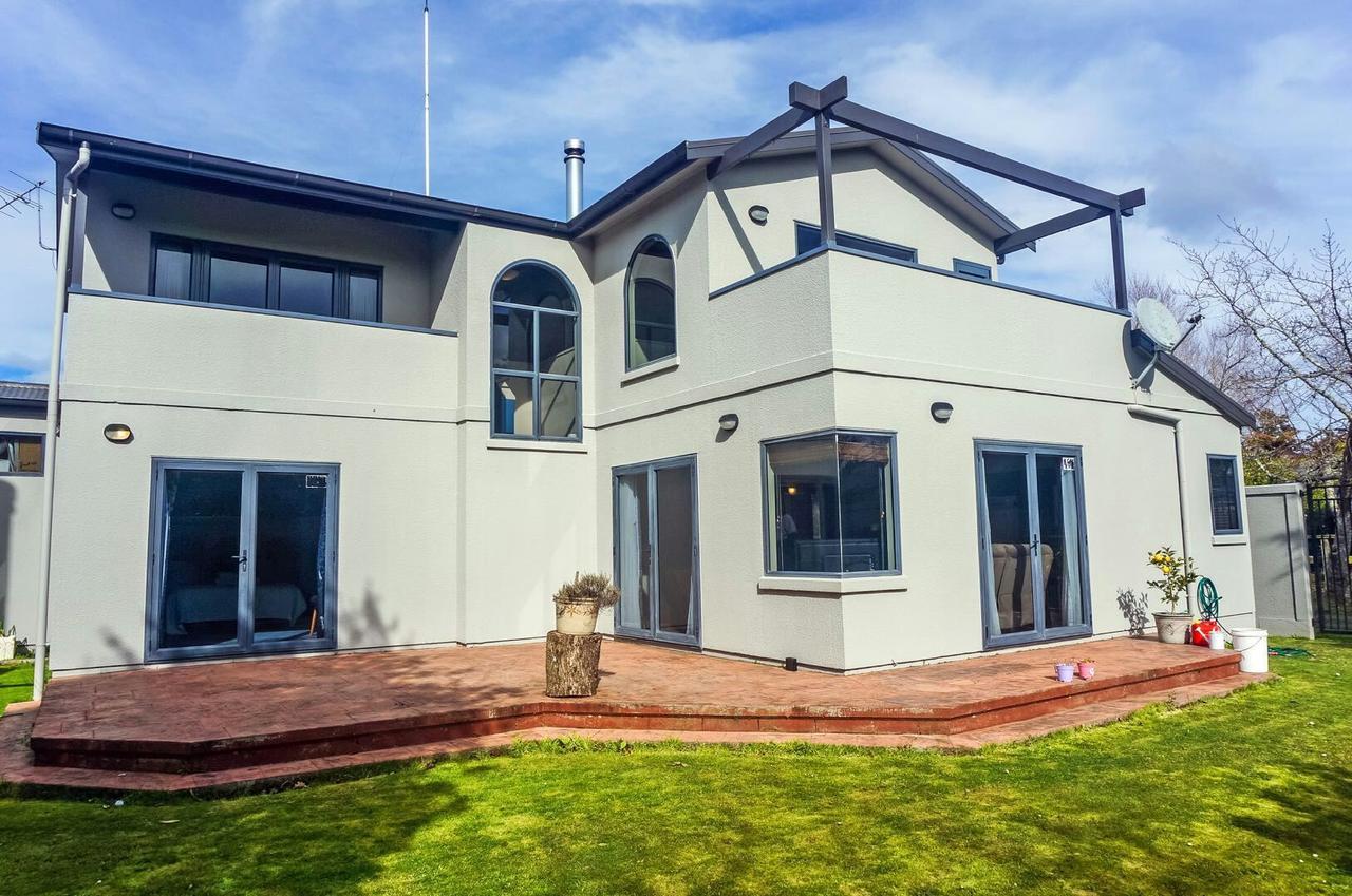 Great View Near Rotorua Lake Exterior photo